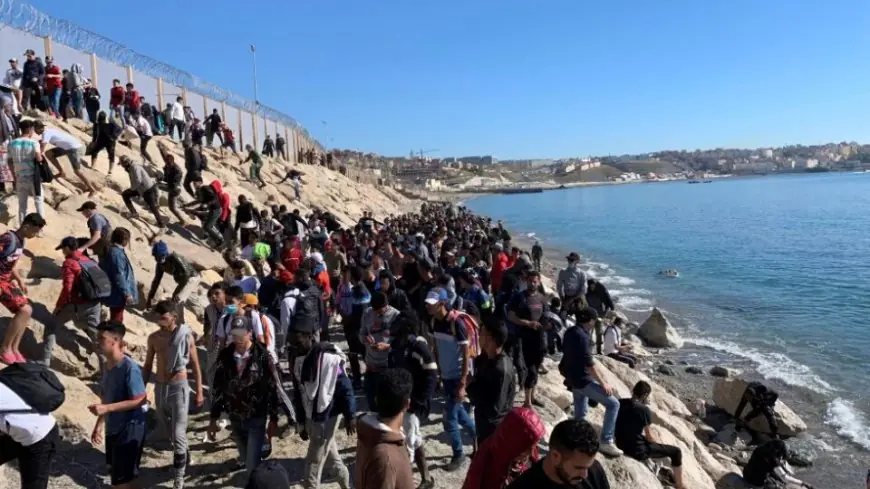 زعيم حزب فوكس يحمل حكومة بيدرو سانشيز مسؤولية تفاقم أزمة الهجرة في سبتة