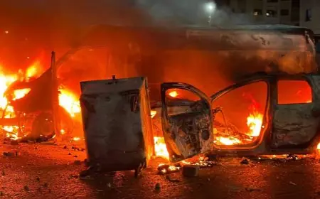 فرقة مكافحة العصابات بالناظور توقف مشتبهاً فيه بإحراق سيارات السلطات خلال أحداث مليلية