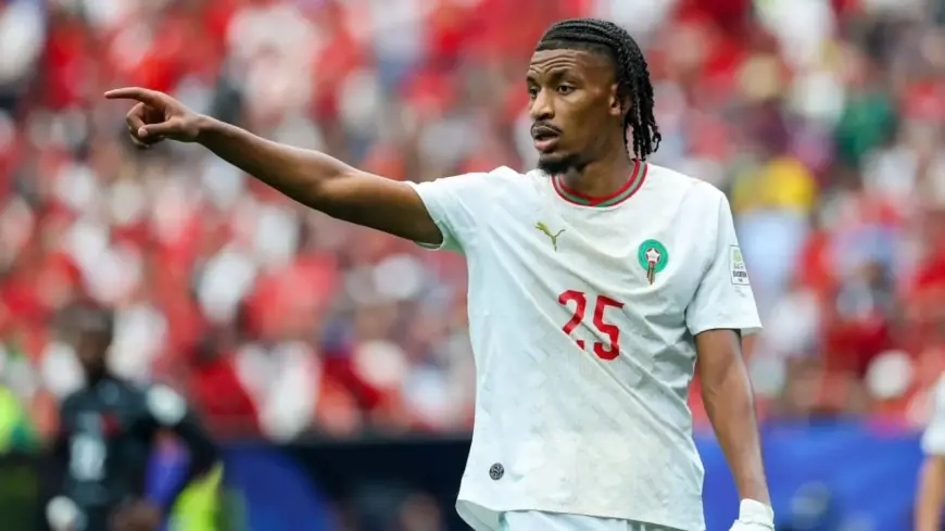 الدولي المغربي رضوان حلحال ينضم إلى فينيزيا الإيطالي بعقد طويل الأمد