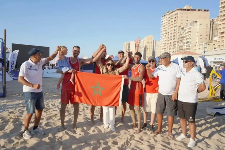 المغرب يهزم الجزائر ويتوج بطلا لإفريقيا في الكرة الطائرة الشاطئية