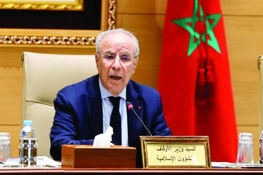 وزير الأوقاف أحمد التوفيق يتجه إلى فتح تحقيق في “انحرافات” منسوبة لبعض شيوخ الزوايا والأضرحة خلال مواسم دينية