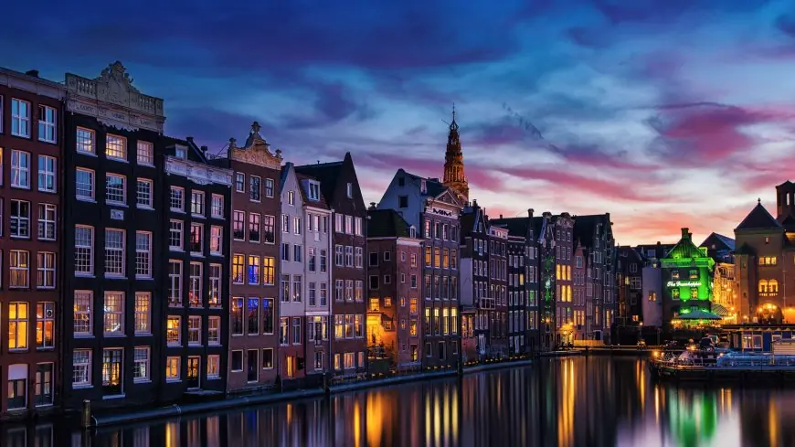 Amsterdam augmente fortement la taxe touristique pour lutter contre le surtourisme