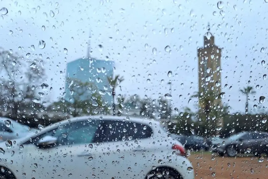 الأرصاد تتوقع زخات رعدية ورياحاً قوية وانخفاضا في درجات الحرارة بالمغرب