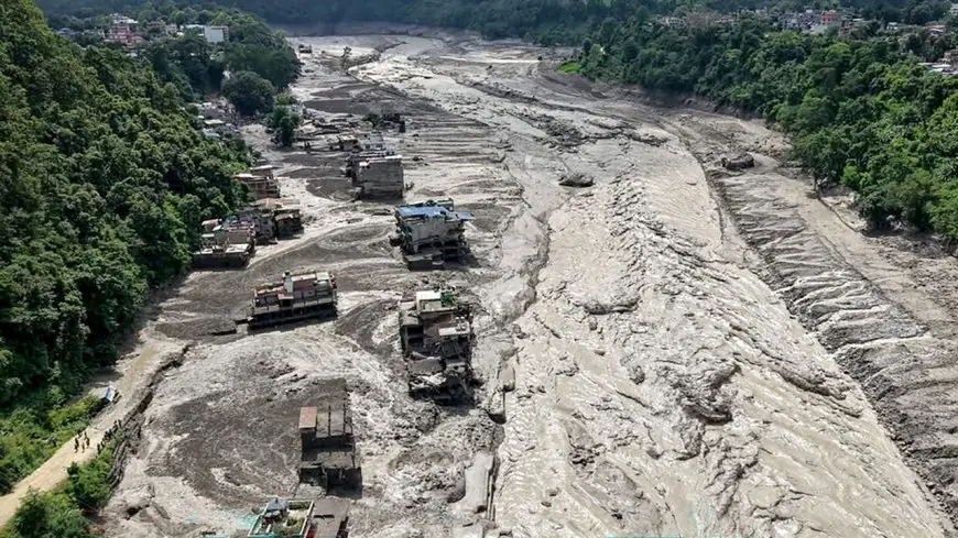 Népal et Tibet : le bilan s’alourdit après les glissements de terrain meurtriers