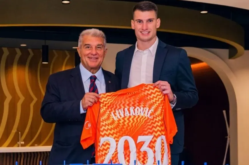برشلونة يتعاقد مع الحارس الكرواتي دومينيك ليفاكوفيتش حتى عام 2030