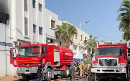 السلطات تنجح في اخماد حريق مهول اندلع بمستودع لشركة للتلفيف بتاسيلا ضواحي أكادير