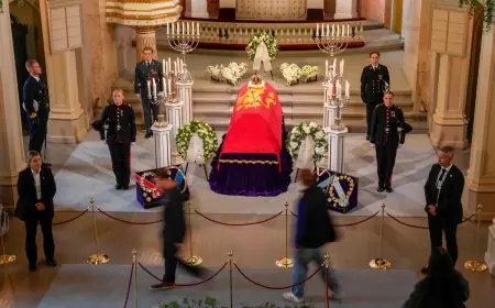 Obsèques du roi Harald V : la Norvège rend hommage à son souverain dans le recueillement