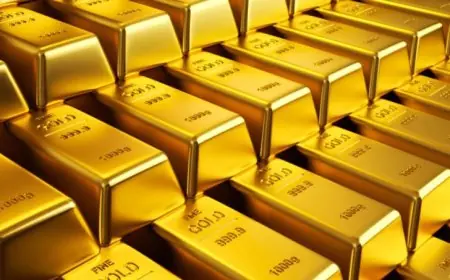 أسعار الذهب تصعد مع ضعف الدولار وترقب بيانات التضخم في الولايات المتحدة