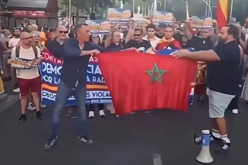 محامو تطوان يدينون تمزيق العلم الوطني المغربي بإسبانيا