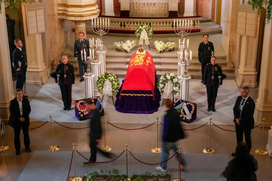 Obsèques du roi Harald V : la Norvège rend hommage à son souverain dans le recueillement