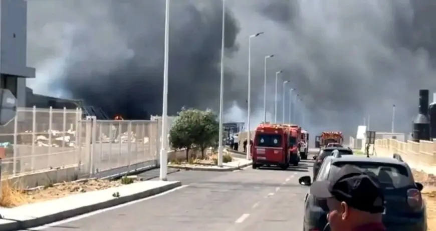 حريق مهول يلتهم 3 معامل بالمنطقة الصناعية TAC 1 بإقليم الفحص أنجرة