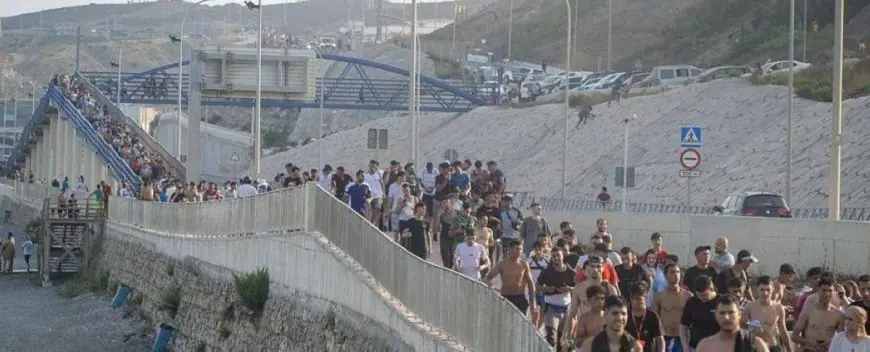 بريطانيا تؤكد عدم وجود تهديد من موجة الهجرة الأخيرة إلى سبتة على منطقة جبل طارق