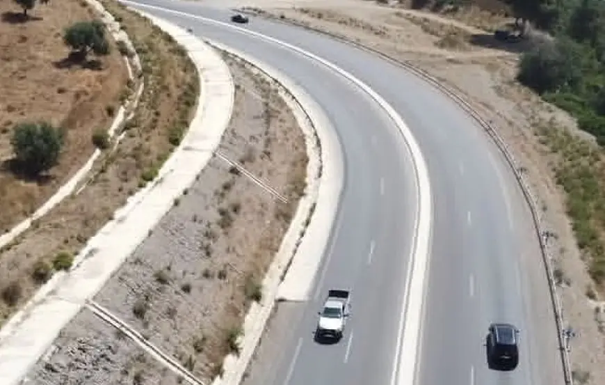 وزارة التجهيز والماء تنفي إغلاق الطريق الوطنية رقم 2 بين باب برد وشفشاون