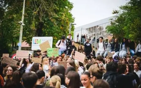 France : Près de 400 lycées fermés suite aux manifestations étudiantes