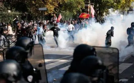 France : plus de 5 000 interpellations et 735 établissements perturbés