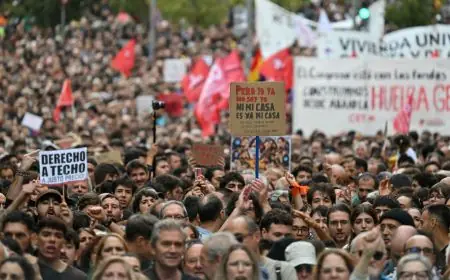 Barcelone : une manifestation pour le droit au logement dégénère, 13 arrestations et 30 policiers blessés