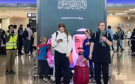 السعودية تعلق العمل في مطار الرياض