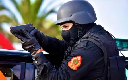 شرطي بفاس يستخدم سلاحه الوظيفي لتوقيف شخص جائح عرض سلامة المواطنين للخطر