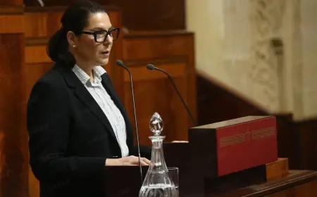 المنصوري: نستهدف استقطاب 26 مليون سائح وتحقيق نمو اقتصادي بنسبة 5% سنويا بحلول 2030