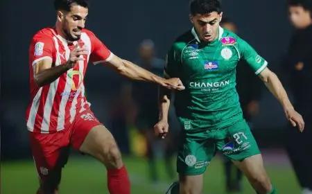 الجدل التحكيمي يخيم على تعادل الرجاء وحسنية أكادير في البطولة الاحترافية