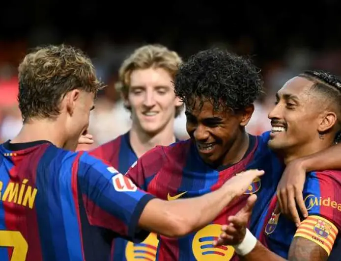 تشكيلة برشلونة الرسمية لمواجهة ريال مدريد في الكلاسيكو
