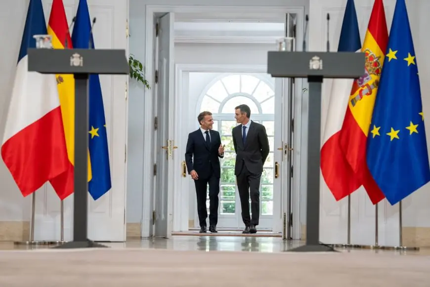 Visite de Macron en Espagne perturbée par le rejet du traité d'amitié