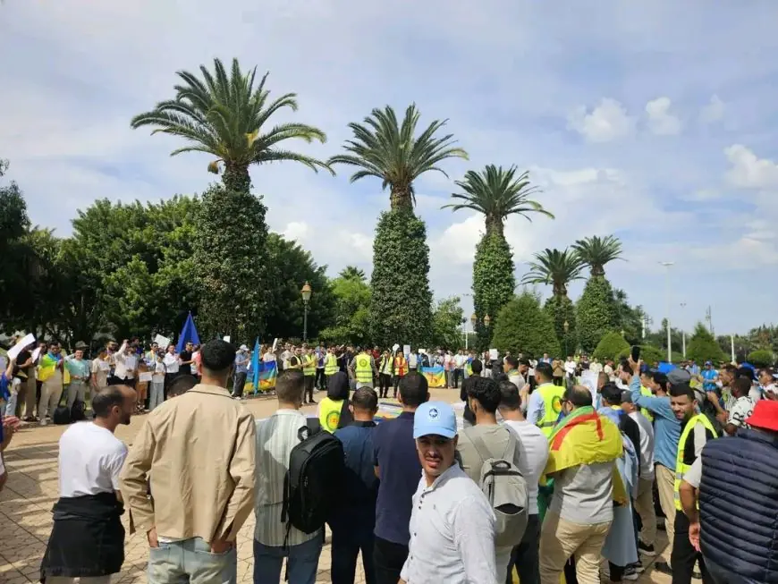 أساتذة الأمازيغية يصعدون احتجاجهم بالرباط ويطالبون بإنقاذ ورش التعميم