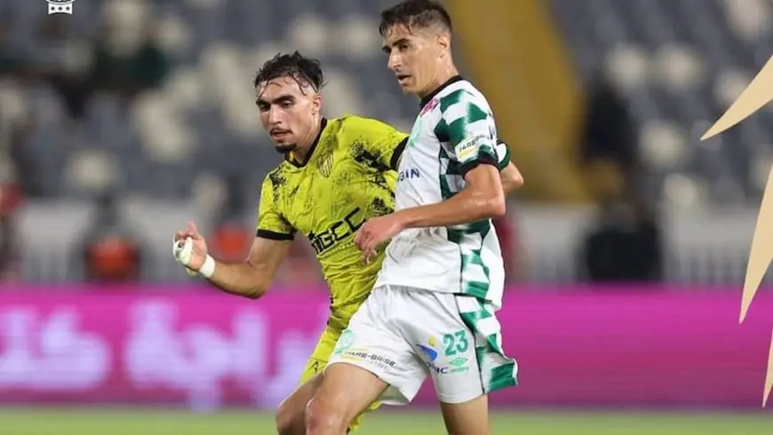 المغرب الفاسي يستقبل الرجاء الرياضي بملعب مكناس في الجولة الثالثة من البطولة