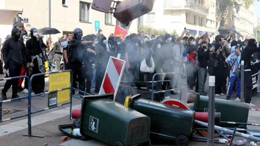 France : la contestation lycéenne se poursuit, 375 établissements touchés malgré un léger recul
