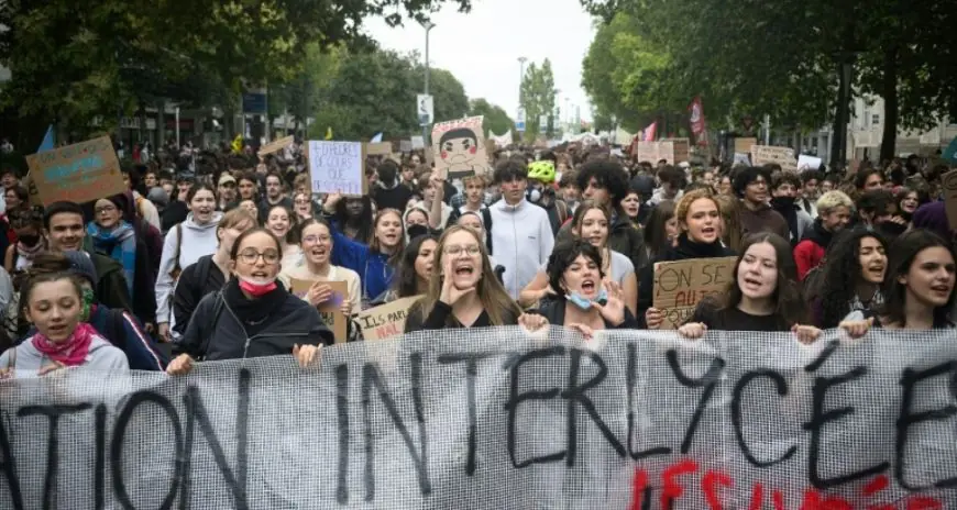 France : les étudiants maintiennent la pression sur le gouvernement