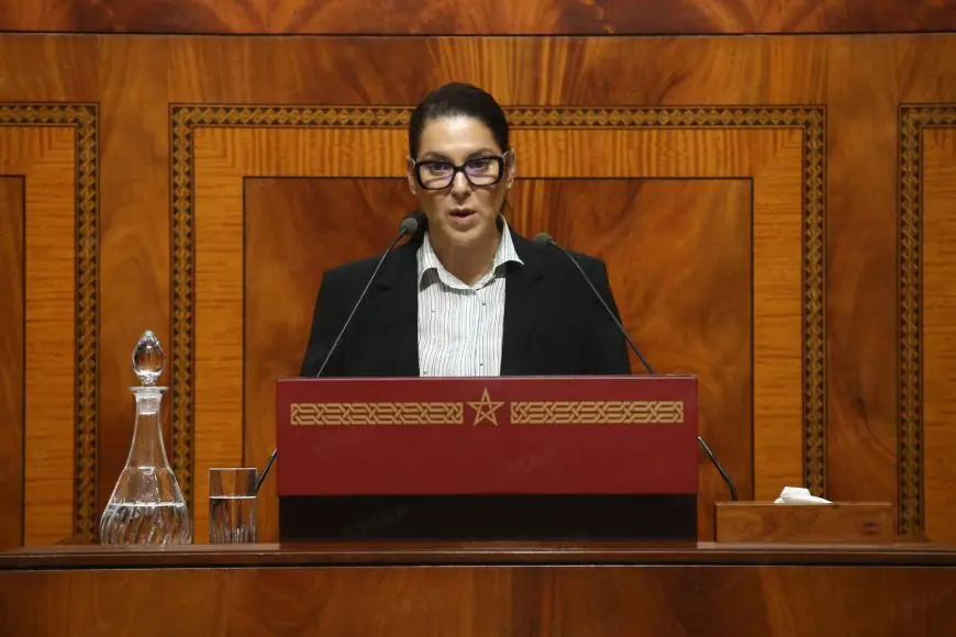 Fatima Zahra Elmansouri annonce une réforme majeure des marchés publics au Maroc
