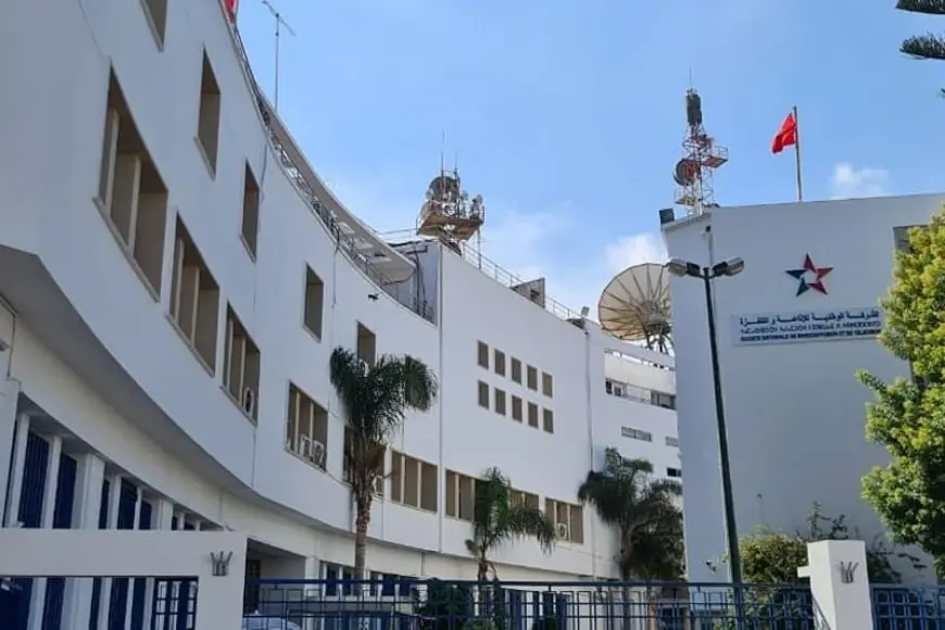 نقابات تندد بإنهاء عمل أكثر من 10 مهنيين بـSNRTnews وتطالب بإعادتهم