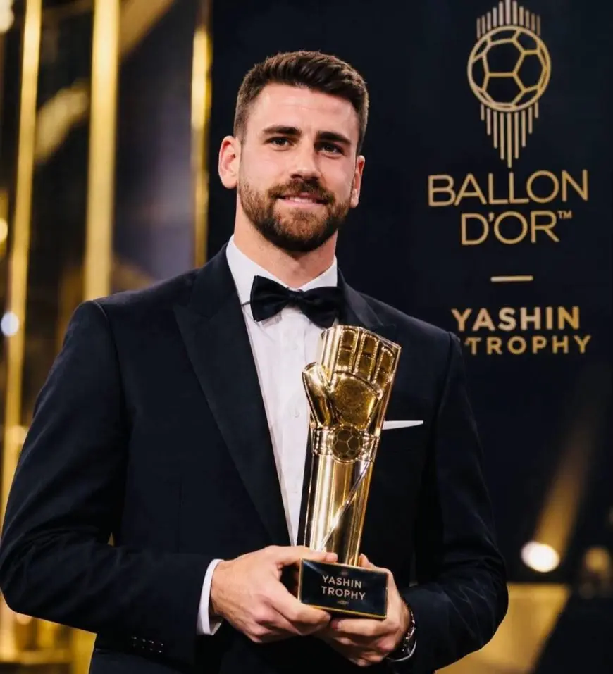 أوناي سيمون يفوز بجائزة أفضل حارس مرمى في العالم لعام 2026