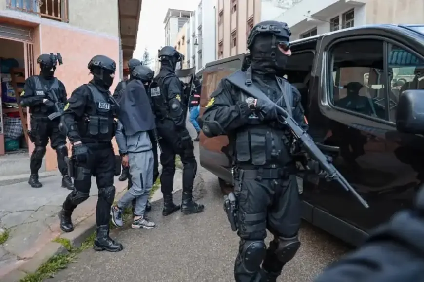 أمن طانطان يوقف شابا يشتبه في موالاته لتنظيم داعش الإرهابي
