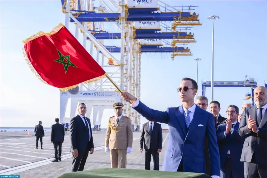 بتعليمات سامية من الملك.. ولي العهد الأمير مولاي الحسن يعطي انطلاقة عمليات أول محطة للحاويات بميناء الناظور غرب المتوسط